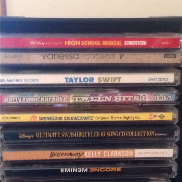 CD collection . - Picture 2 of 6